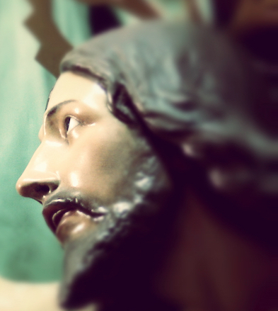 Semana Santa en Escatrón: Procesiones, tambores y bombos.