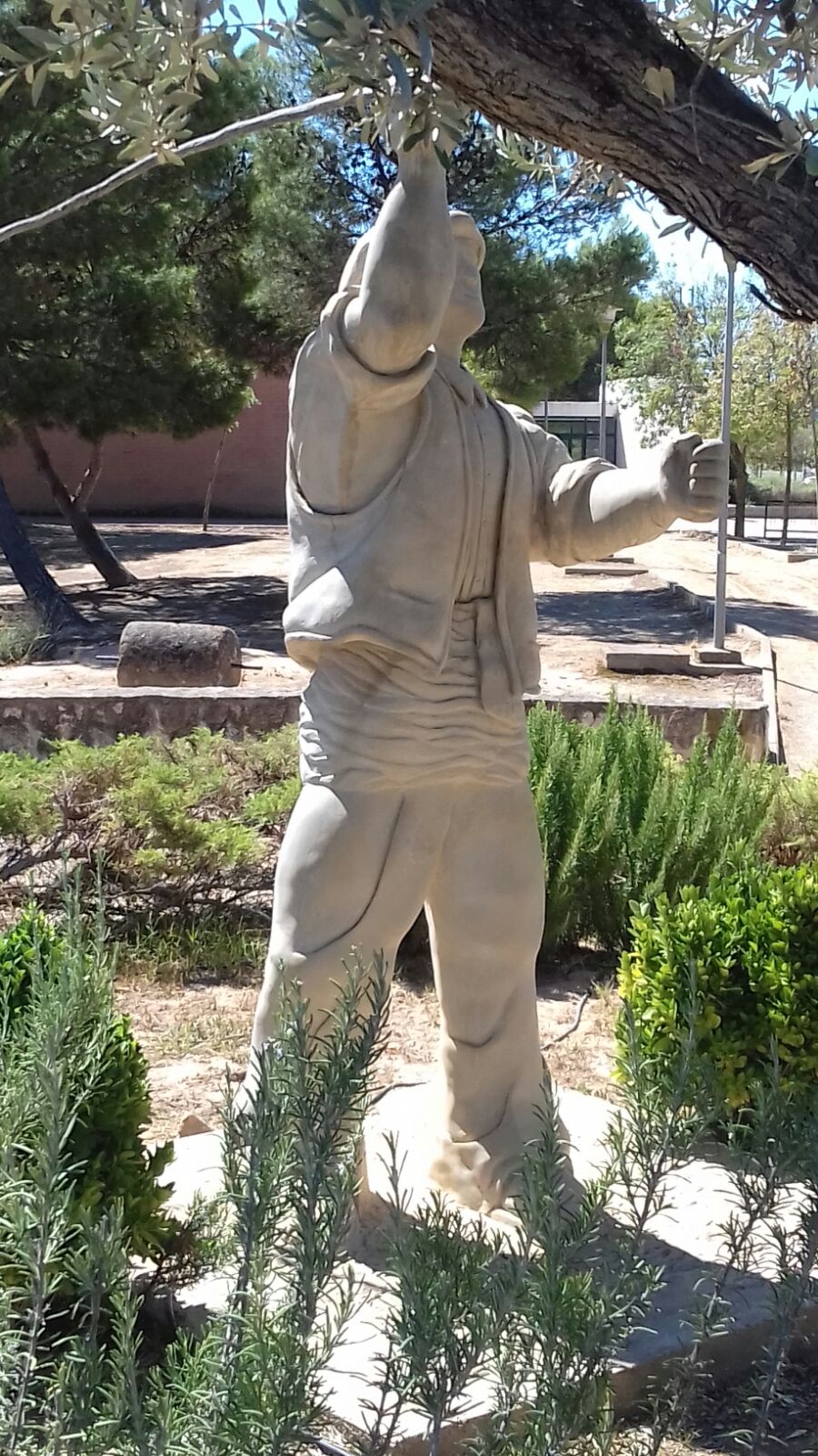 El Vareador: icono de la historia de Escatrón